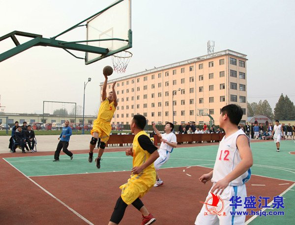 集团与市广播电视台举行篮球友谊赛